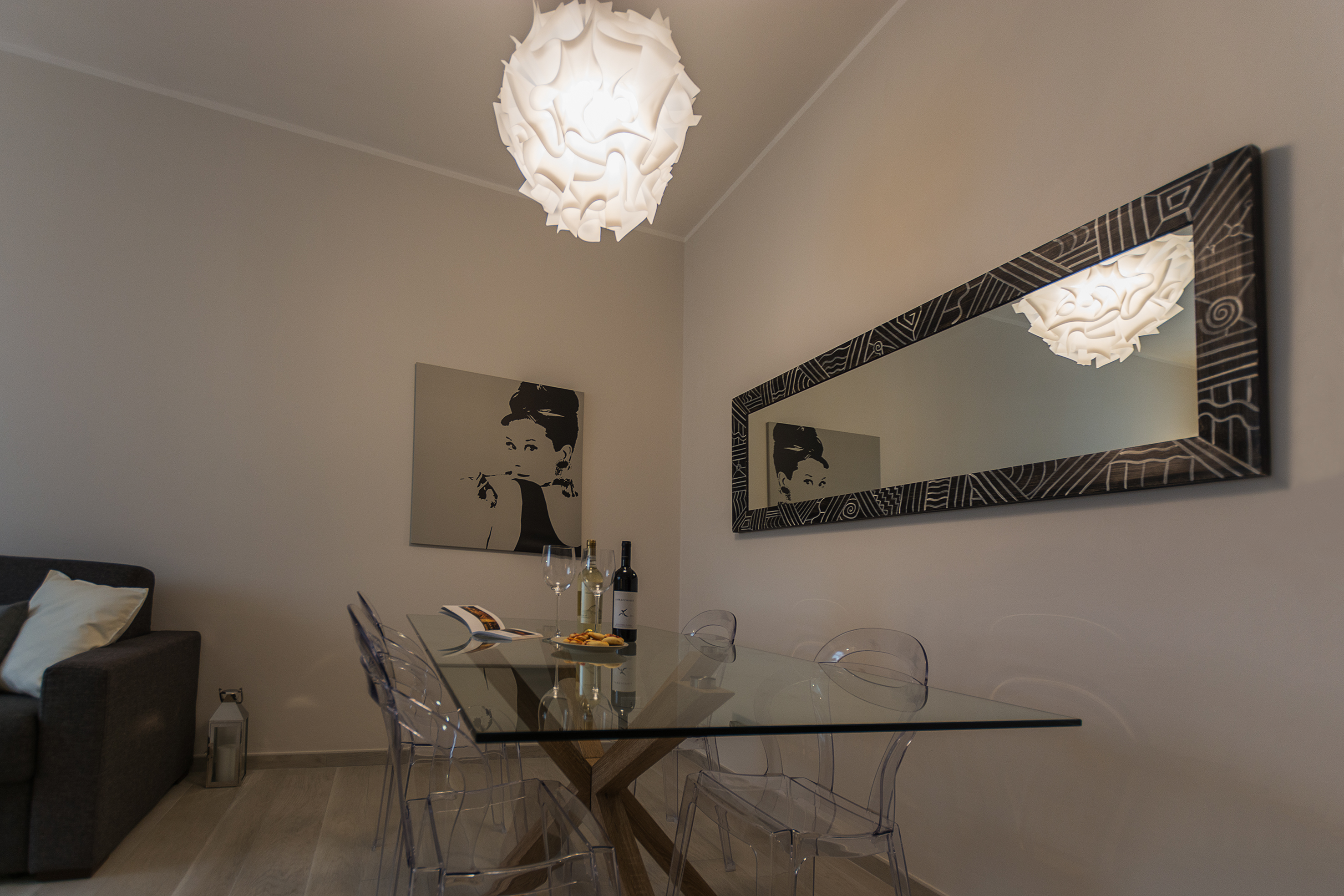 The sunny living room, overview 05- The living room
