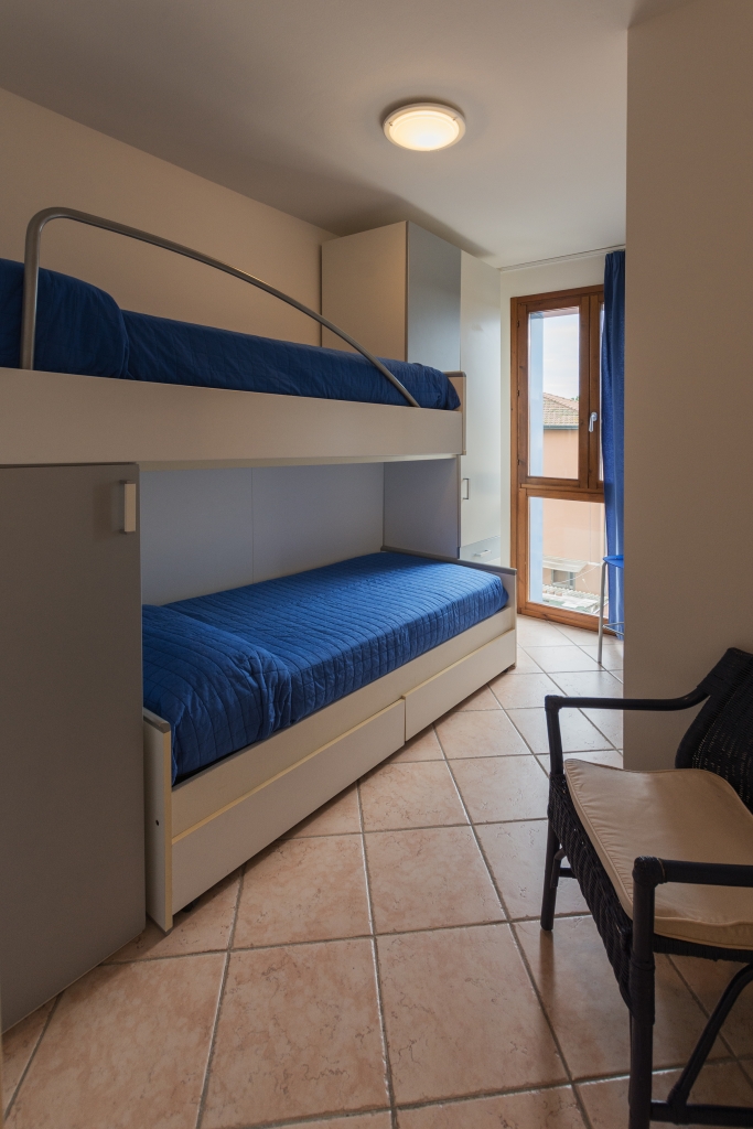 21- Double Bedroom with Bunkbeds