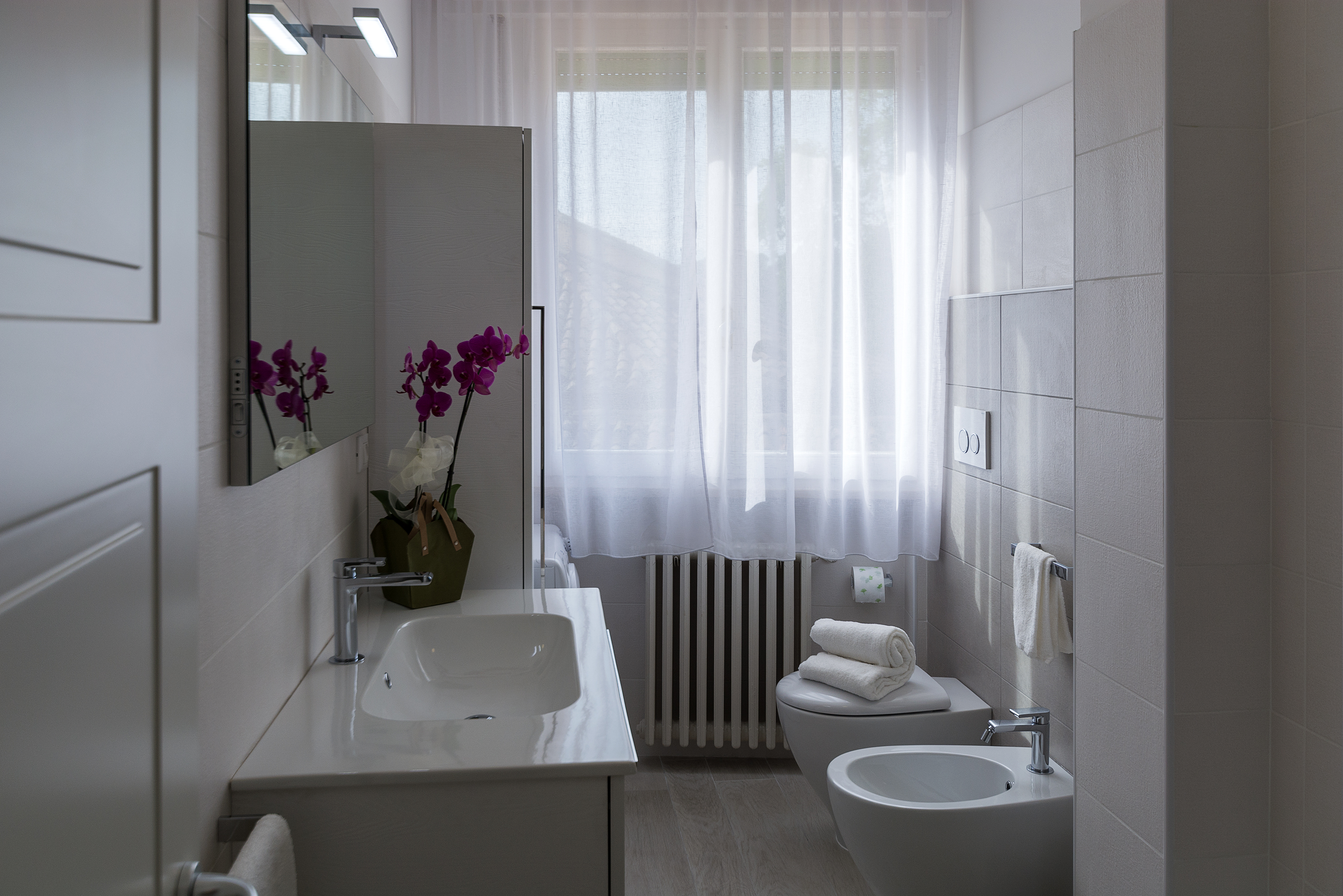 The comfortable bathroom 38- The bathroom