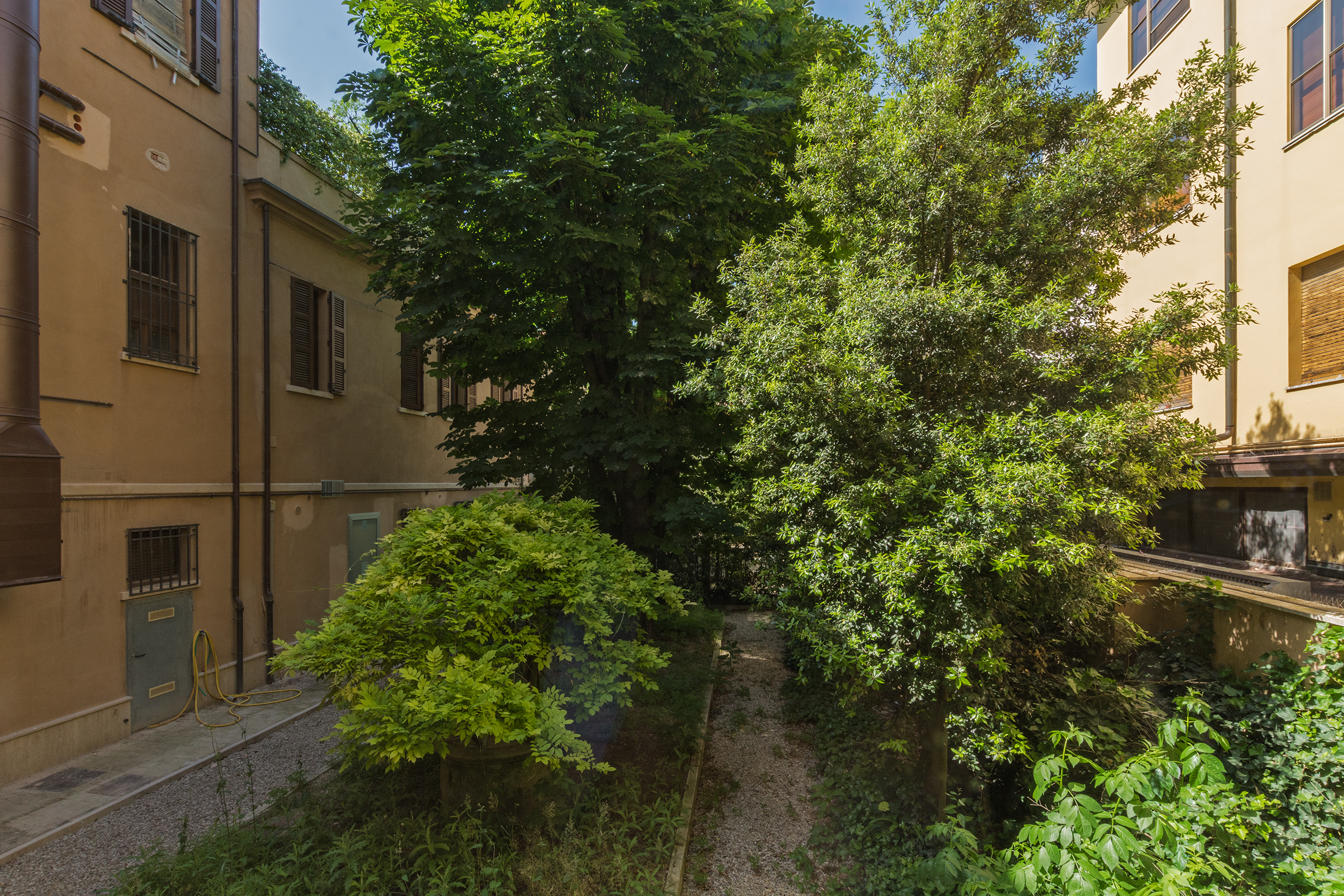 The interior courtyard